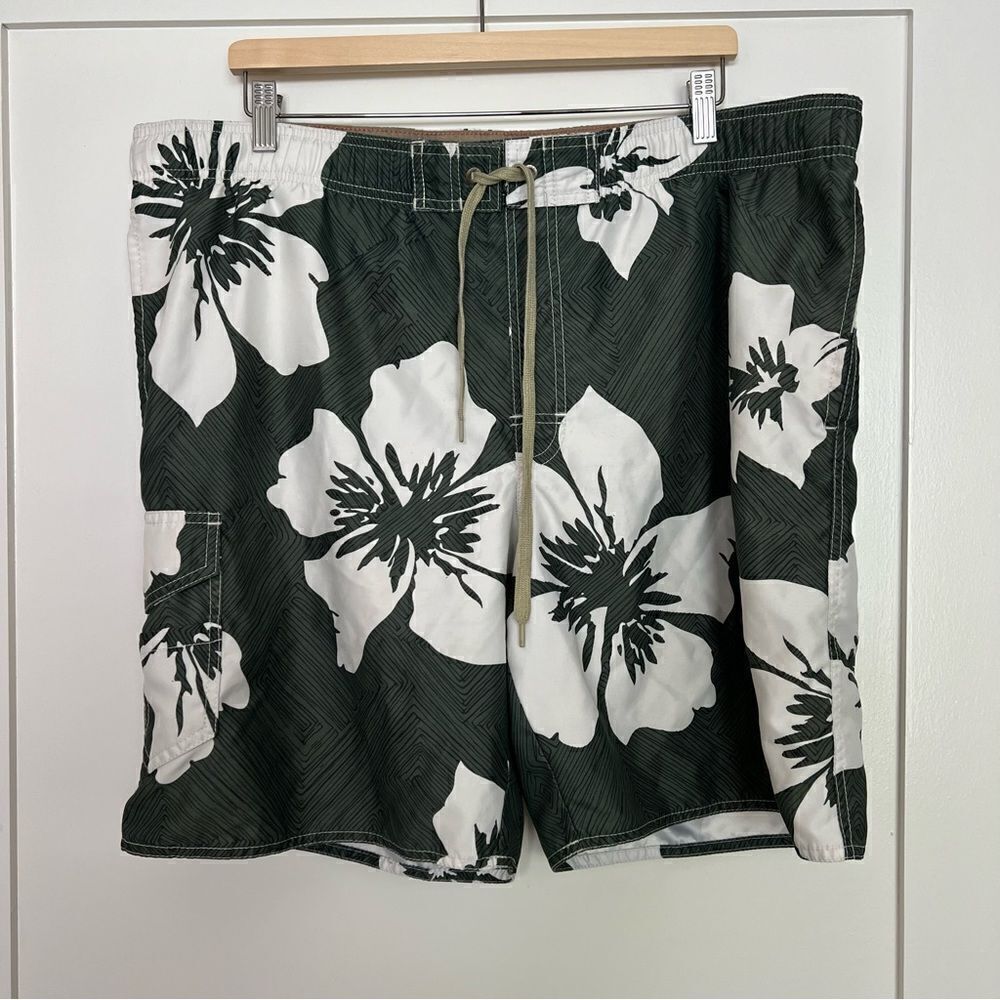 No Bad Days Swim Shorts Trunks Mens Size Large Green Floral Pockets Drawstring